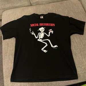Men's Social Distortion T-shirt large